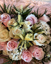 Load image into Gallery viewer, Bouquet of Pastel Roses