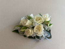 Load image into Gallery viewer, Wrist Corsage Perth -mini roses