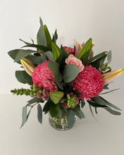 Load image into Gallery viewer, Freshly made bouquet in a vase , Vine & Bloom. Scarborough | Perth flower delivery .