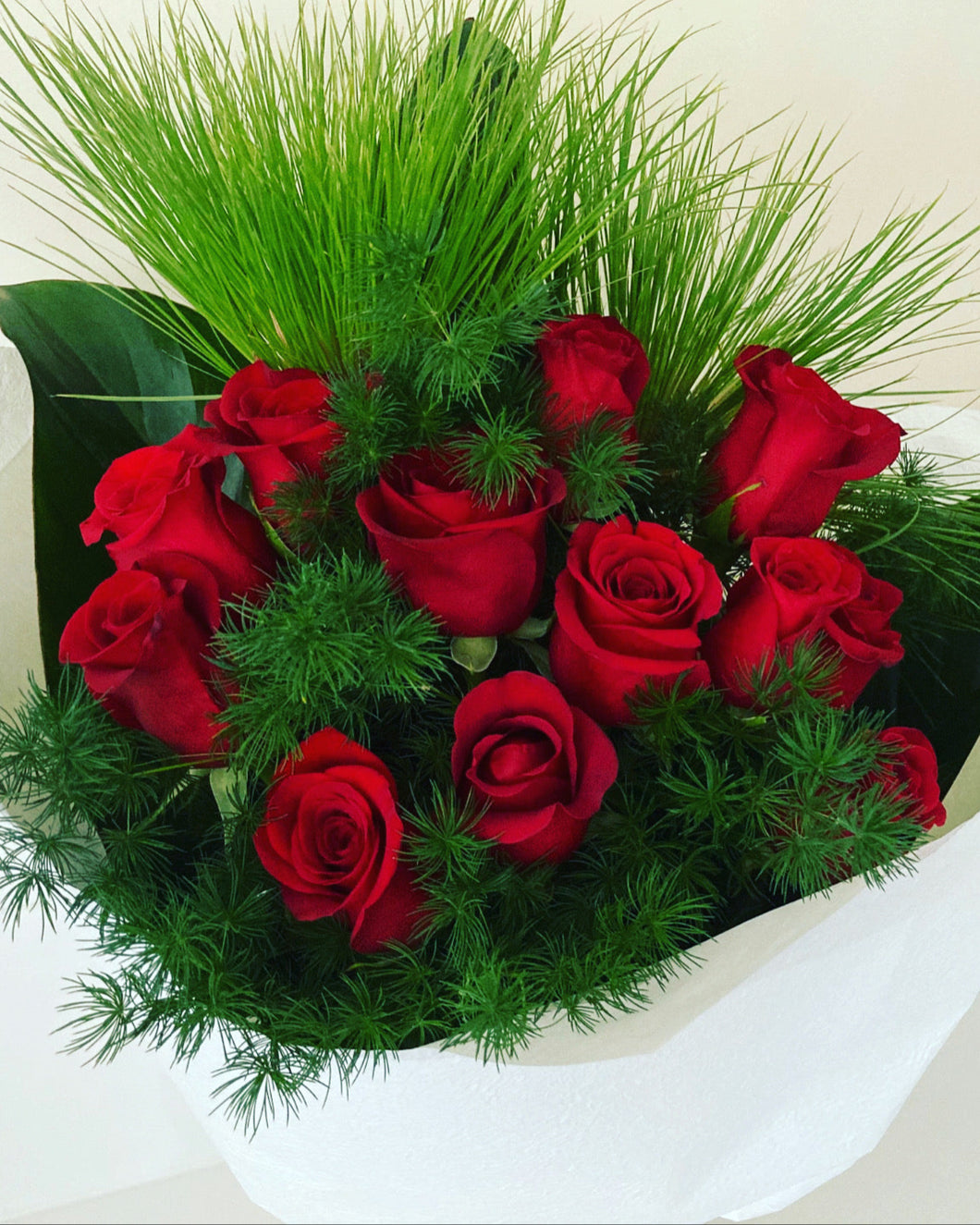 Bouquet of 12 Red Roses