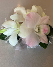 Load image into Gallery viewer, Fresh Wrist corsage made with orchids 
